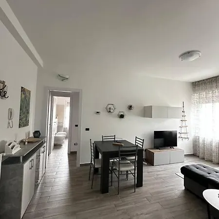 Sweet House Malpensa Apartment Somma Lombardo